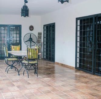 Ngaring Villa | Modern villa with pool views