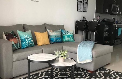 Portmore Condo | Modern yet cozy seaside condo with breathtaking views!