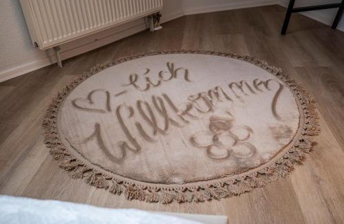 Andreasvorstadt Apartment | Moderne 2 Raum - Arbeitsplatz - SmartTV - Zentral - ruhiges Dachgeschoss