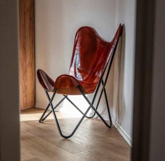 Andreasvorstadt Apartment | Moderne 2 Raum - Arbeitsplatz - SmartTV - Zentral - ruhiges Dachgeschoss