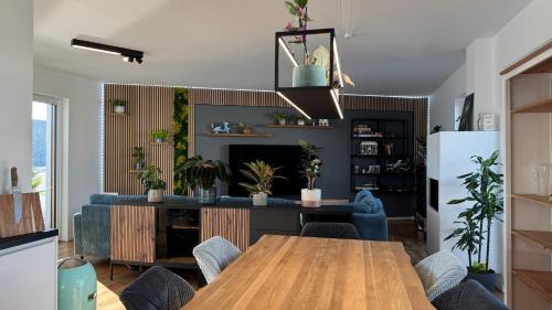 Neuschonefeld Apartment | Moderne Penthousewohnung in Zentrumsnähe