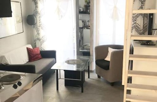 Wehrheim Apartment | Modernisiertes Gästezimmer im Ortskern