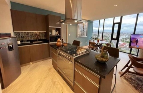 Puebla Apartment | Moderno con INCREIBLES vistas a los volcanes.