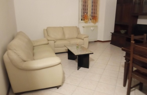 Somma Lombardo Apartment | MODEST COTTAGE 2