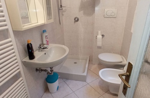 Somma Lombardo Apartment | MODEST COTTAGE 2