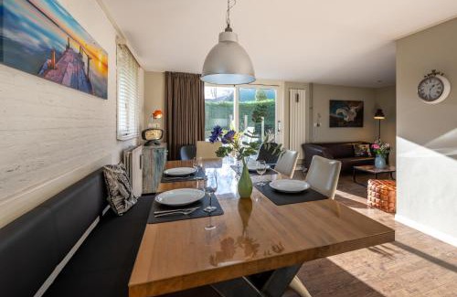 Wolphaartsdijk House | Moerellahof, Gezin & Familie vakantiehuis aan het Veersemeer ALLEEN GEZINNEN