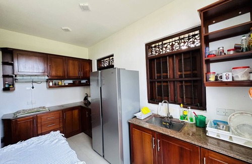 Fort Villa | Moi Hikka by DBI