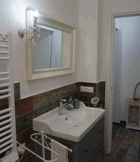 Montesilvano Apartment | Moira's House - a 30 mt dalla spiaggia, traversi e splash