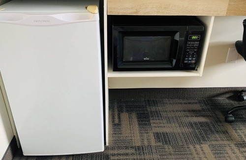 Outlook Hotel | Mokai Inn