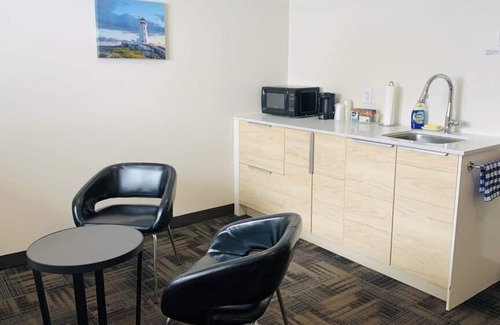 Outlook Hotel | Mokai Inn