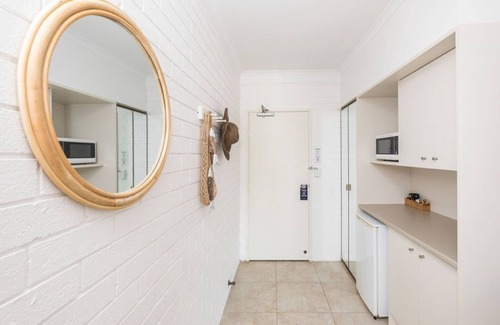 Mollymook Hotel | Mollymook Seascape Motel & Apartments