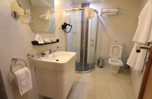 Bole Hotel | Momona Hotel
