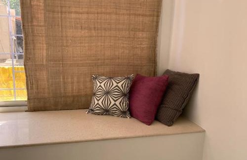 Bandra West Apartment | Mon Desire 1, Perry Cross Rd, Bandra West by Connekt Homes