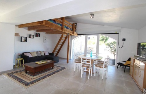 Villeneuve-de-Berg House | MONLOUBIER