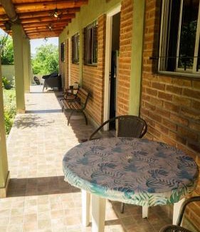 Cosquin Apartment | Monoambiente amplio con pileta