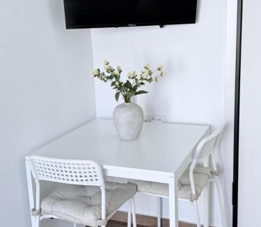 Acharnes Apartment | Mont Parnes Little House