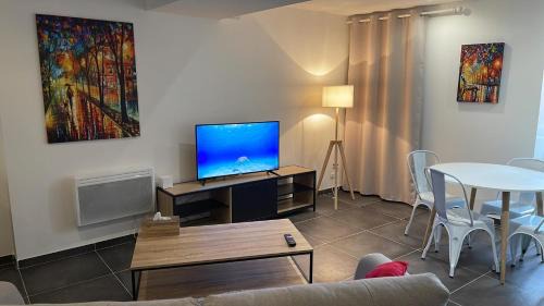 Montbard Apartment | Montbard appartements au centre historique chez Delphine et Guillaume