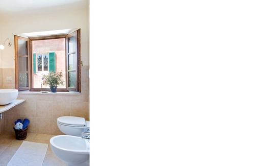 Sovicille Other | Montestigliano, an authentic farmhouse in the heart of Tuscany, is an oasis of peace and beauty that offers its guests refined residences and an enchanting view