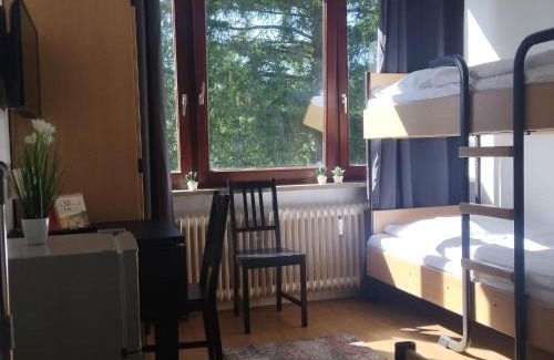 Iserbrook Hostel | Monteurzimmer in Hamburg West bei Hansezimmer