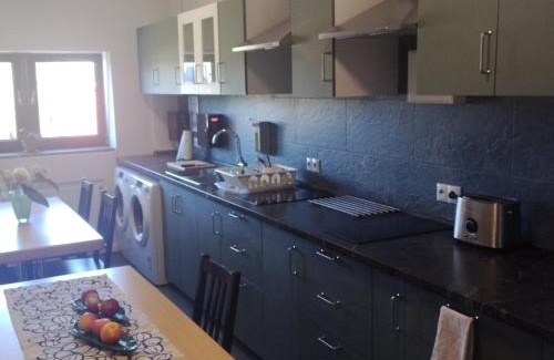 Iserbrook Hostel | Monteurzimmer in Hamburg West bei Hansezimmer