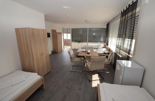 Wolfschlugen House | Monteurzimmer Messe Airport