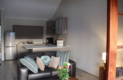 Franschhoek Ski Chalet | MontMartre Chalets