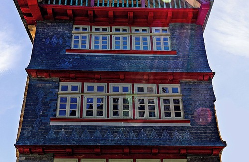 Landerneau House | Monument Historique du Xviième Siècle en Centre Ville