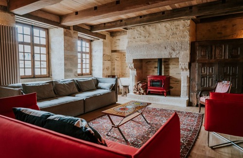 Landerneau House | Monument Historique du Xviième Siècle en Centre Ville