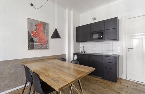 Friedrichshain Apartment | Mooeve 19 apartment in Berlin