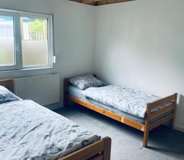 Municipality of Opmeer Ski Chalet | Mooie chalet met grote tuin dichtbij Amsterdam