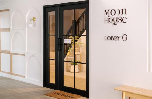 Bang Na Apartment | Moon House BKK Room 3A