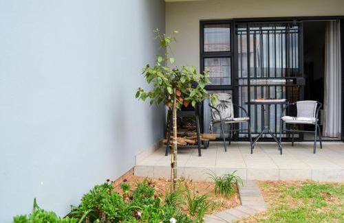 Greater Johannesburg Metropolitan Area Apartment | Moon Octave