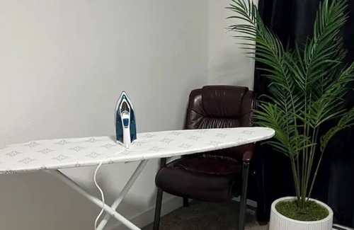 North Bend Apartment | MoonFall- King Coastal Suite, Enjoy clean comfort for Couples getaway!
