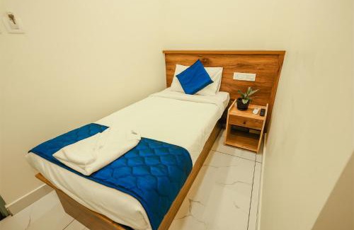 Kakkanad Hotel | Moonic Days Infopark Kakkanad