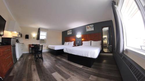 Sudbury Hotel | Moonlight Inn and Suites Sudbury