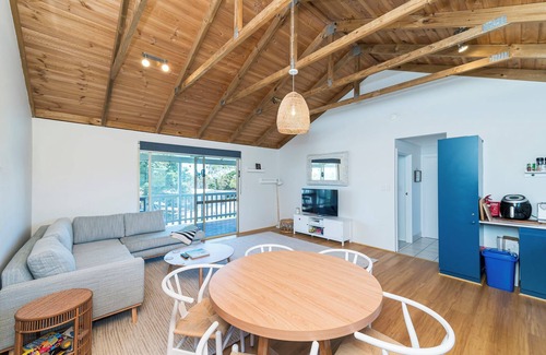 Guilderton House | Moore Memories - Relax by the River and Ocean