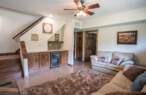 Sullivan Cabin | Moose Cabin