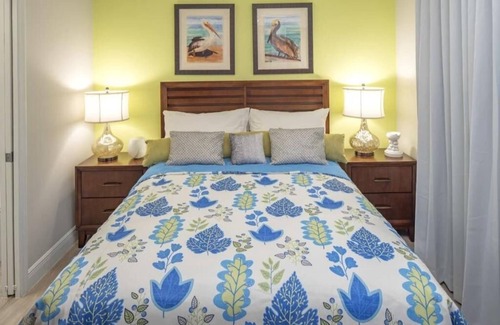East End Resort | Morritts Tortuga club resort , family friendly pool view / beach front