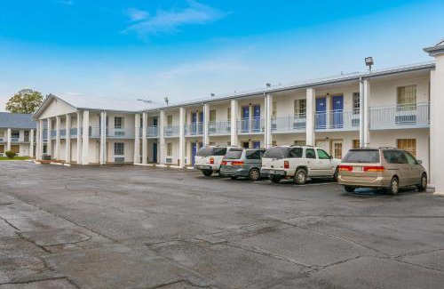 Alexandria Hotel | Motel 6-Alexandria, LA - South