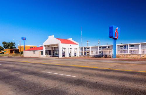 Childress Hotel | Motel 6-Childress, TX
