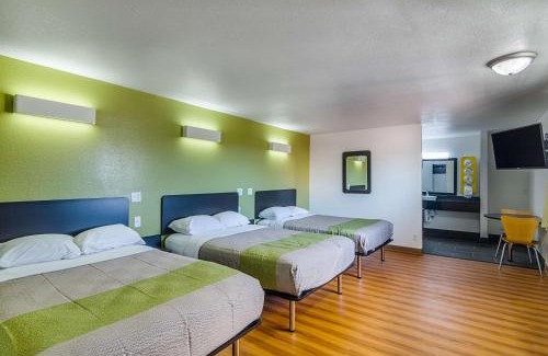 Childress Hotel | Motel 6-Childress, TX