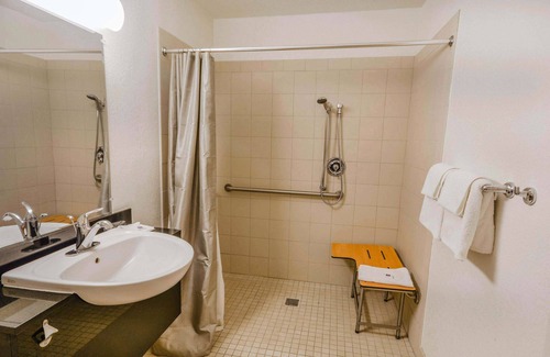 Huntsville Hotel | Motel 6 Huntsville, TX