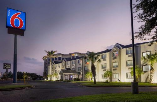 McAllen Hotel | Motel 6-McAllen, TX - East