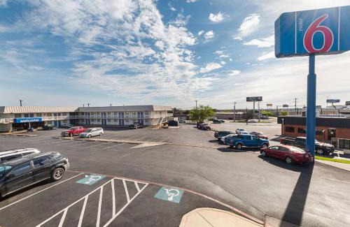 North San Antonio - SAT Hotel | Motel 6 San Antonio TX I10 West