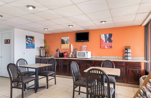 North San Antonio - SAT Hotel | Motel 6 San Antonio, TX - I-10 West