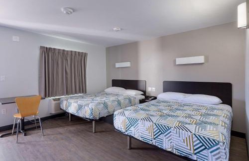 Show Low Hotel | Motel 6-Show Low, AZ