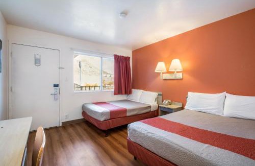 Wendover Hotel | Motel 6 Wendover