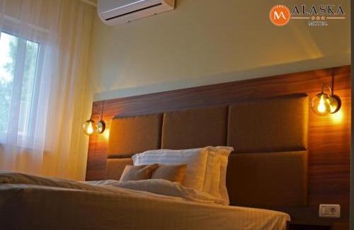 Deva Hotel | Motel Alaska