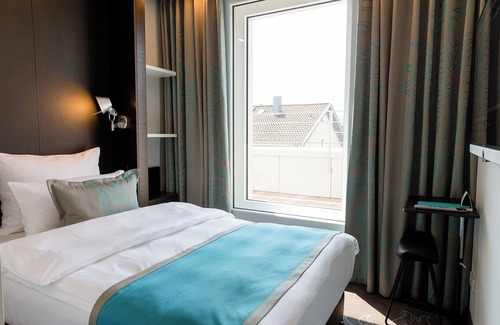 Cannstatt-Mitte Hotel | Motel One Stuttgart - Bad Cannstatt