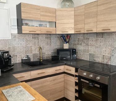 Plouneventer House | Moulin de brezal à 20 minute de la mer